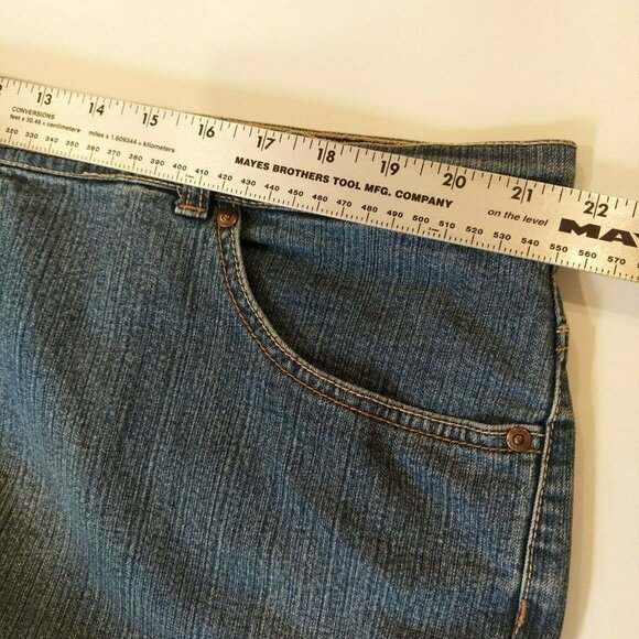 Gloria Vanderbilt Size 22W 43x29 Amanda High rise Straight Leg Med wash Jeans - Picture 7 of 12